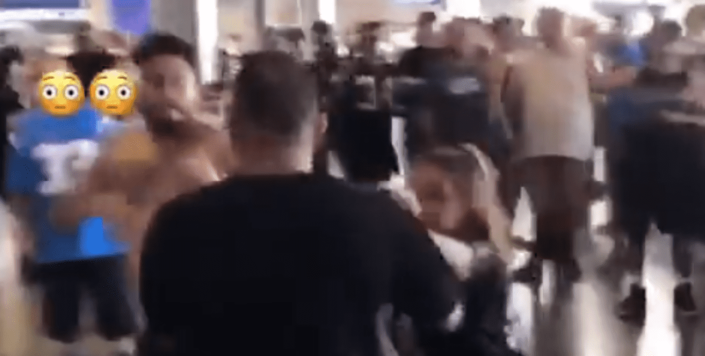 Mujer es noqueada al tratar de intervenir durante pelea en un estadio de la NFL